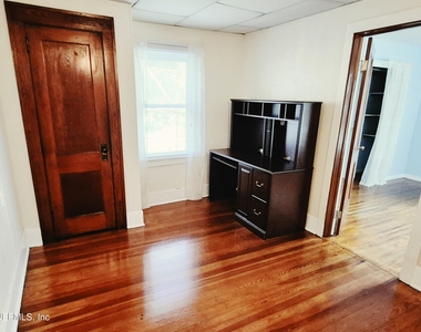 142 Euclid Avenue - Photo Thumbnail 10