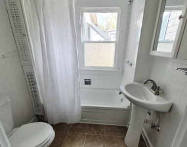 142 Euclid Avenue - Photo Thumbnail 9