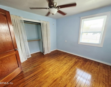 142 Euclid Avenue - Photo Thumbnail 7