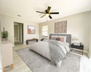 104 Coral Court - Photo Thumbnail 11