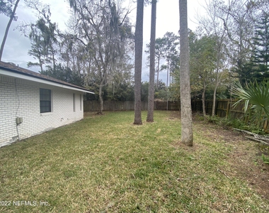 104 Coral Court - Photo Thumbnail 30