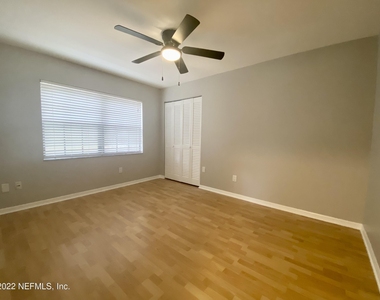 104 Coral Court - Photo Thumbnail 21