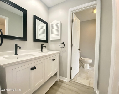 104 Coral Court - Photo Thumbnail 14