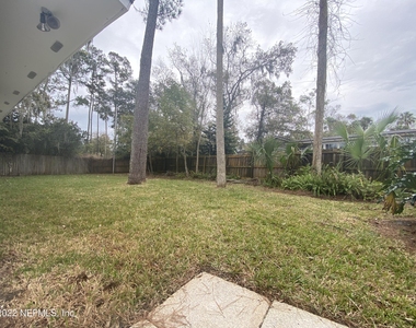 104 Coral Court - Photo Thumbnail 27