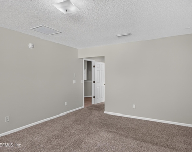 14147 Fish Eagle Drive E - Photo Thumbnail 16