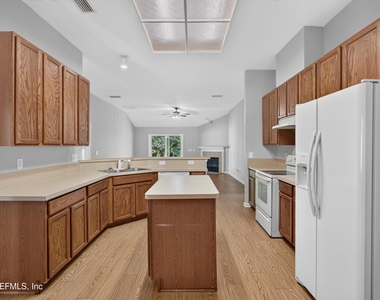 14147 Fish Eagle Drive E - Photo Thumbnail 12