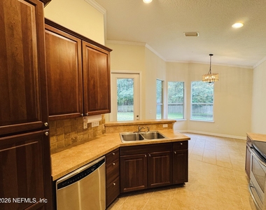 1796 Ferncreek Drive - Photo Thumbnail 8