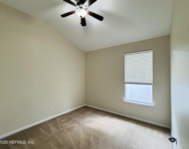 1796 Ferncreek Drive - Photo Thumbnail 5