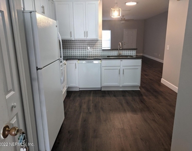 529 South Branch Drive - Photo Thumbnail 1