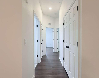 785 Oakleaf Plantation Parkway - Photo Thumbnail 8