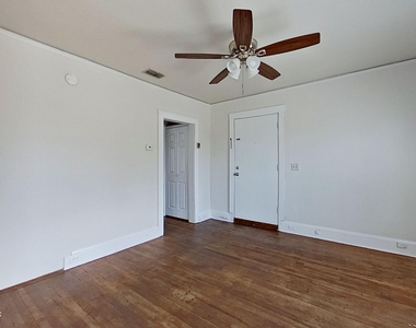 1279 Belmont Terrace - Photo Thumbnail 4