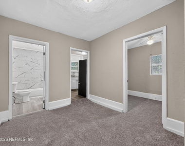 1524 Pasco Street - Photo Thumbnail 13