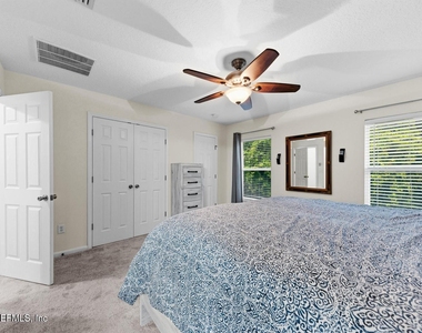 860 S Black Cherry Drive - Photo Thumbnail 14