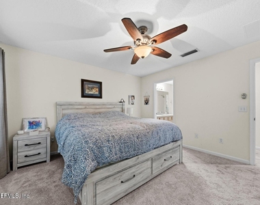 860 S Black Cherry Drive - Photo Thumbnail 15