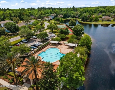 860 S Black Cherry Drive - Photo Thumbnail 19