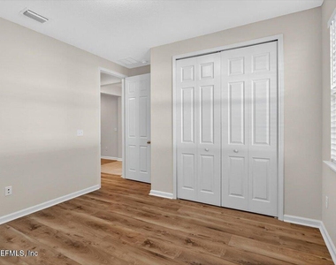635 Sandstone Drive - Photo Thumbnail 15
