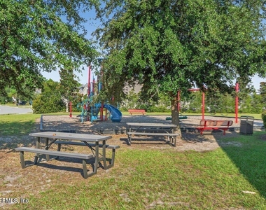 635 Sandstone Drive - Photo Thumbnail 33