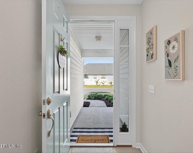635 Sandstone Drive - Photo Thumbnail 2