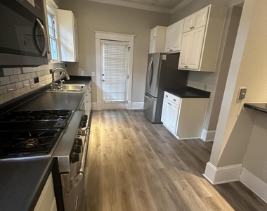 1828 Cherry Street - Photo Thumbnail 8