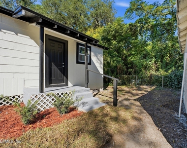 2217 Franklin Street - Photo Thumbnail 14