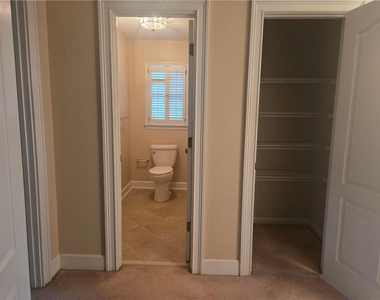 622 Plantation Drive - Photo Thumbnail 11
