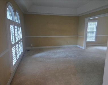 622 Plantation Drive - Photo Thumbnail 4