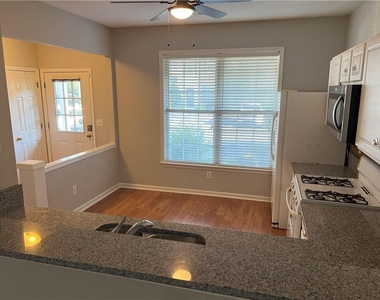 2010 Whitestone Place - Photo Thumbnail 5