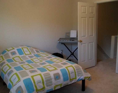 2010 Whitestone Place - Photo Thumbnail 13