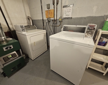 5968 S Archer Avenue - Photo Thumbnail 16