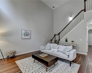 7040 Silk Tree Pointe - Photo Thumbnail 22