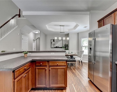7040 Silk Tree Pointe - Photo Thumbnail 20