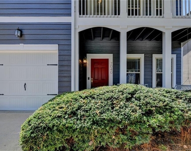 7040 Silk Tree Pointe - Photo Thumbnail 1