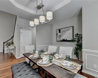 7040 Silk Tree Pointe - Photo Thumbnail 11