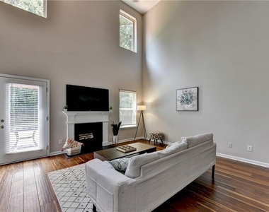7040 Silk Tree Pointe - Photo Thumbnail 27