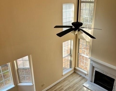 3319 Vintage Pointe Court - Photo Thumbnail 9