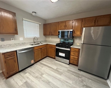 115 Yatley Court - Photo Thumbnail 1