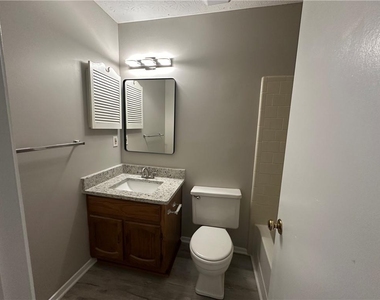115 Yatley Court - Photo Thumbnail 9