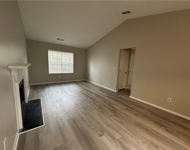 115 Yatley Court - Photo Thumbnail 6