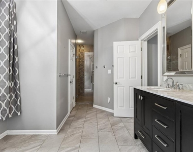 225 W Brookhollow Court - Photo Thumbnail 29