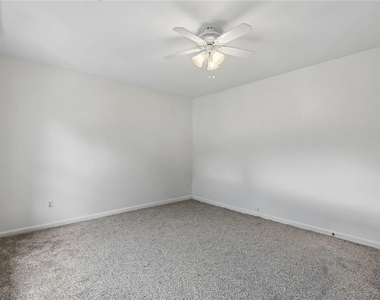 225 W Brookhollow Court - Photo Thumbnail 47