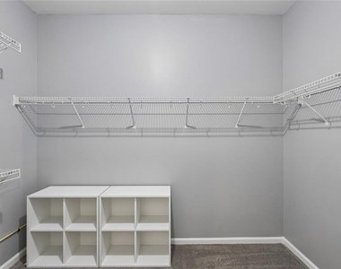 225 W Brookhollow Court - Photo Thumbnail 32