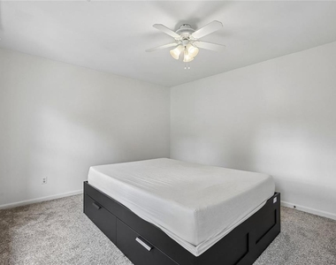 225 W Brookhollow Court - Photo Thumbnail 37