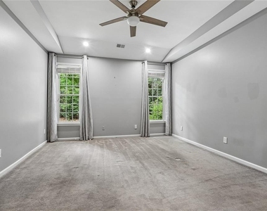 225 W Brookhollow Court - Photo Thumbnail 24