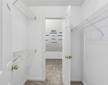 225 W Brookhollow Court - Photo Thumbnail 46