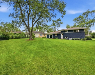 1430 E Emmerson Lane - Photo Thumbnail 27