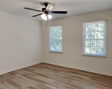 1337 Arlene Court Sw - Photo Thumbnail 15