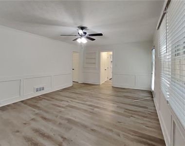 1337 Arlene Court Sw - Photo Thumbnail 2