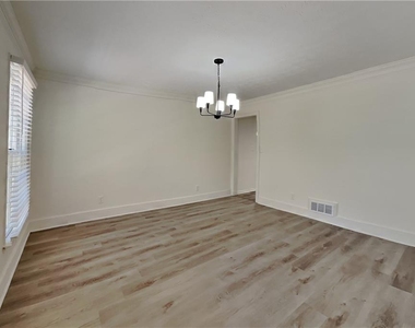 1337 Arlene Court Sw - Photo Thumbnail 8