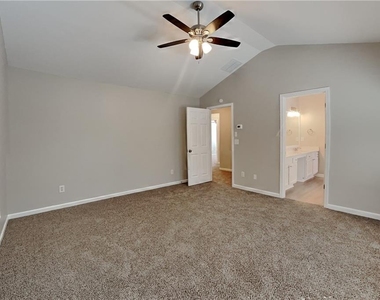 1631 Hedington Court - Photo Thumbnail 5