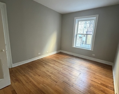 1621 W Farwell Avenue - Photo Thumbnail 3